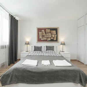 https://sliska-10-apartament-ii.warsawhotelspoland.com